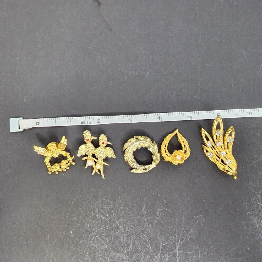 Vintage Lot‎ of 5 Bird Angel Leaf Wreath Gold Tone Brooch Lapel Pins